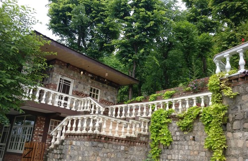 Dehradun Cabaña | ARMONÍA con la naturaleza y el yo | Hilltop, Airport Road