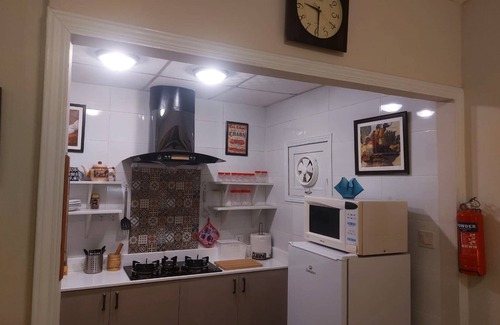 G-8 Sector Apartamento | HAROON COTTAGE F-10/4, ISLAMABAD One Bedroom Apt. in a beautiful neighborhood.