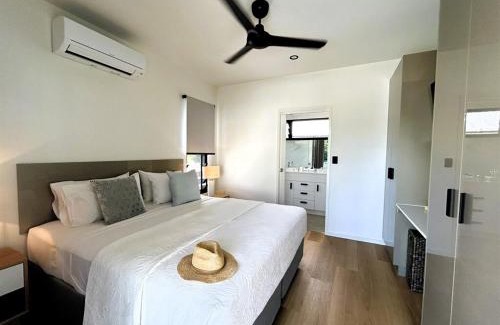 Mission Beach Casa | Harper