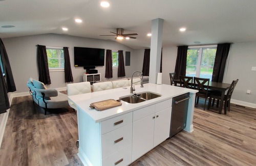 Kabletown Casa | Harpers Ferry Mountain Creekside Getaway - 3 Bedrooms 6 Beds