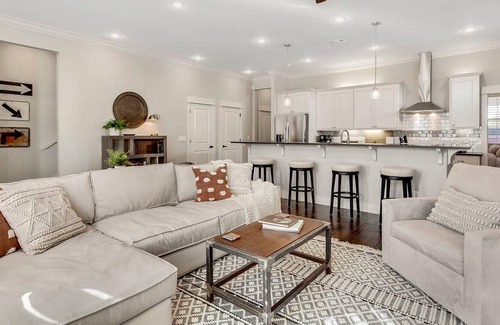 Fayetteville Casa | Harribo Townhome - Walk Everywhere - Downtown Fay