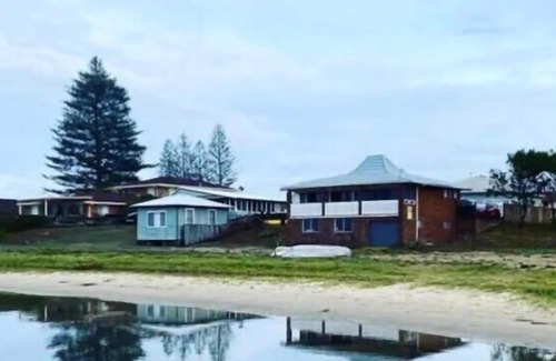 Harrington Casa | Harrington Haven - Beach Chic by the Waters Edge