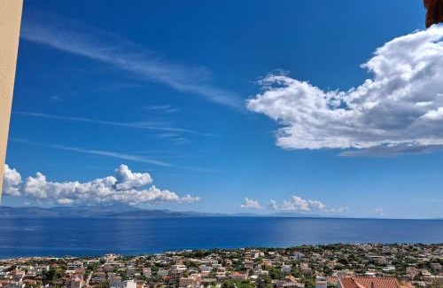 Paralias Apartamento | Harris elegant house II superb view near airport