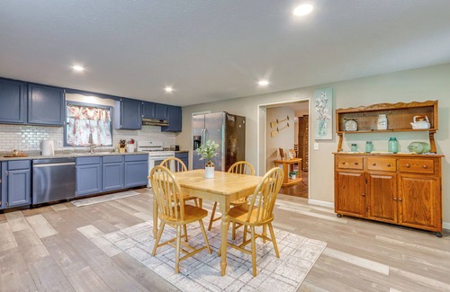 Harrison Casa | Harrison Getaway w/ Yard & Parking: Near Fishing