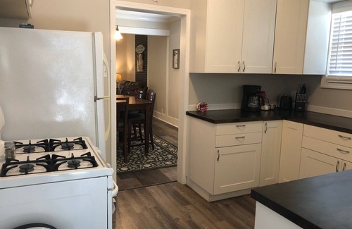 Litchfield Casa | Harrison House; Litchfield, IL; Pets welcome