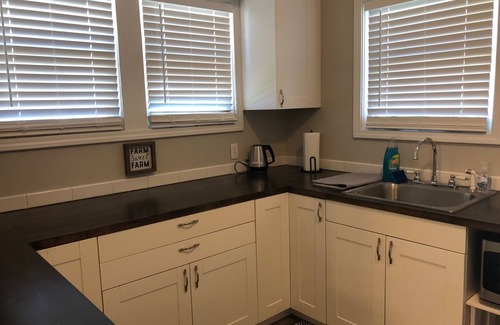 Litchfield Casa | Harrison House; Litchfield, IL; Pets welcome