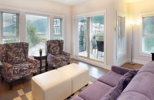 Harrison Hot Springs Apartamento | Harrison Lake View Resort - Suite de dos habitaciones con vista al lago 2