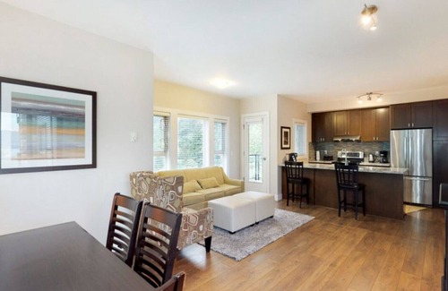 Harrison Hot Springs Casa | Harrison Lake View Resort - Suite de dos dormitorios con vista al lago