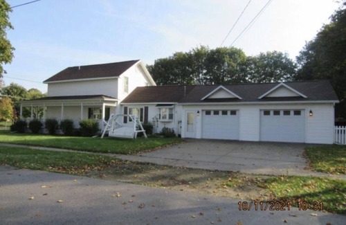 Harrisville Casa | Harrisville, in town 4 bedroom/2 bath 1888 family home w/ wrap-around porch