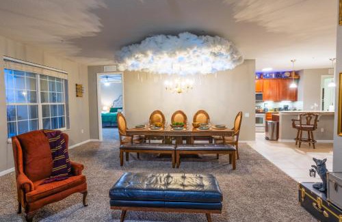 Florida Central Atlantic Coast Apartamento | Harry Potter Themed Luxury Condo at Vista Cay Resort in front of Epic, near Universal, Sea World and Convention Center