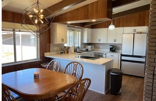 Harsens Island Casa | Harsen's Island Waterfront Home