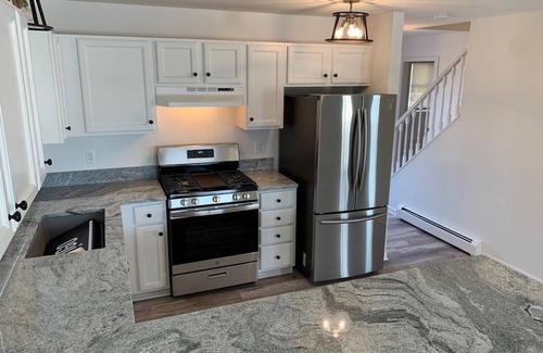Harsens Island Casa | Harsens Island Waterfront - Fully Updated & Clean - St. Clair River Boat Fish
