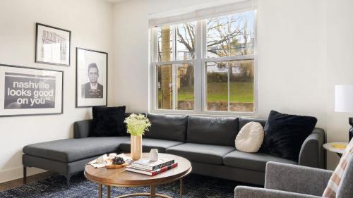 Chestnut Hill Casa | Hart Suite Buyout 1 by AvantStay Two Town House Buyout w Modern Amenities in Nashville