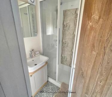 Troutbeck Bridge Chalet De Esquí | Hartland Lodge - White Cross Bay Holiday Park