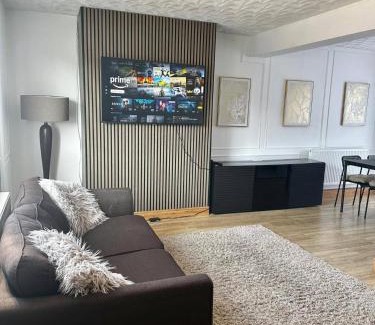 Hartlepool Casa | Hartlepool - House - Sleeps 5 - Parking