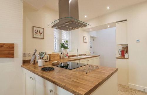 Kirkcudbright Cabaña | HARTS COTTAGE, family friendly, with open fire in Kirkcudbright