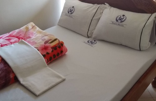 Kampala Hotel | Harts Motel