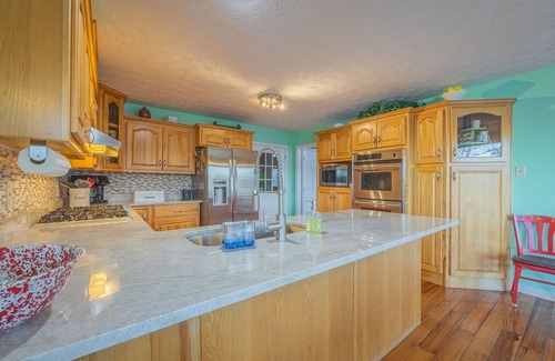 Gumlog Casa | Deep Water Lake Home, ideal para familias, cerca de UGA y Clemson, SIN CARGO DE LIMPIEZA