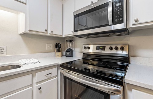 Westminster Condominio | Hartwell Villas Blue near Lake Hartwell!