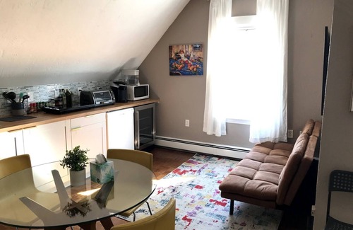 Lower Allston Apartamento | Harvard Allston Executive Suite Loft