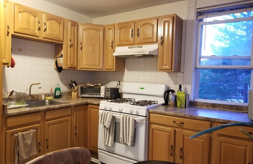 Allston Apartamento | Harvard Lodge for Boston Calling