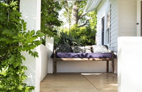 Badger Creek Cabaña | Harvest House @ Harvest Farm - Idyllic cottage surrounded with mountain views.