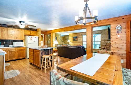 Old Timberline Casa | Harvest Moon - 712 Cabin Mountain Road