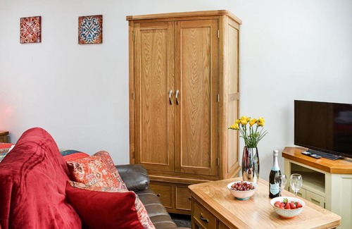 Hawes Casa | Harveys Hideaway 2 UK33856