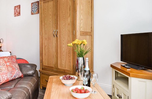 Hawes Casa | Harveys Hideaway 2 UK33856