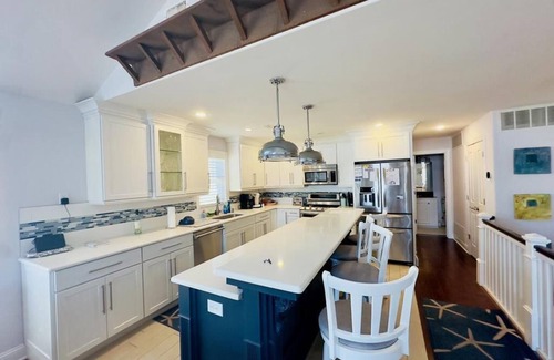 Sea Isle City Condominio | Has Pool AND Steps from the Beach!