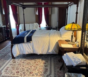 Fort Plain Cama Y Desayuno | Haslett House - A Gilded Age Estate