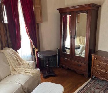 Fort Plain Cama Y Desayuno | Haslett House - A Gilded Age Estate