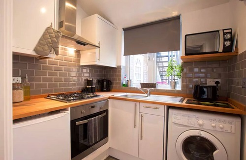 Luton Hotel | Hastings House Luton - Inhabit Short Stays