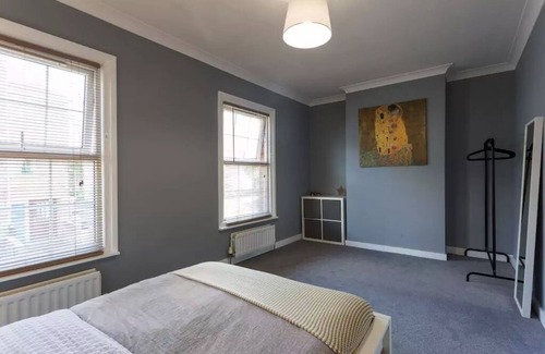 Luton Hotel | Hastings House Luton - Inhabit Short Stays