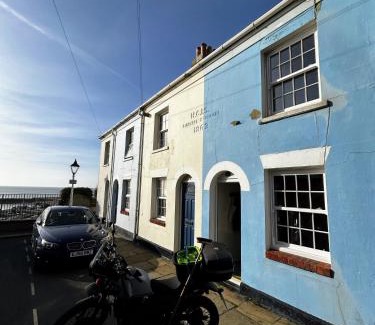 Old Town Hastings Casa | Hastings Old Town Tackleway privileged Sea Views whole house 3 beds