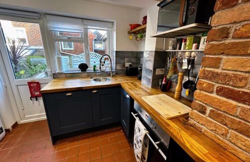Old Town Hastings Casa | Hastings Old Town Tackleway privileged Sea Views whole house 3 beds