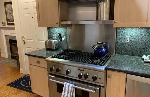 New Bedford Apartamento | Hathaway Home - Downtown Historic New Bedford, A TRAVÉS DEL MUSEO WHALE