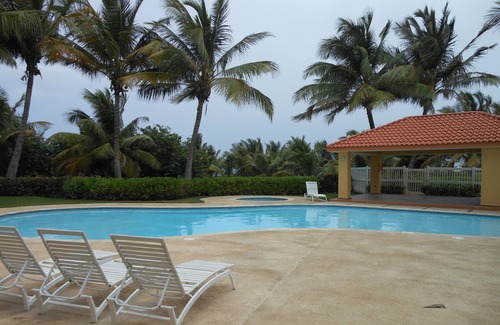 Hatillo Casa | Hatillo Seabreeze, privada Casa de 4 dormitorios situado en una comunidad cerrada