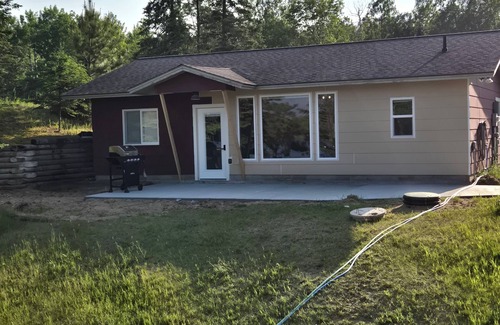 Longville Cabina | "Haufer Hall" - Charming 2-bedroom cabin on beautiful Little Boy Lake.