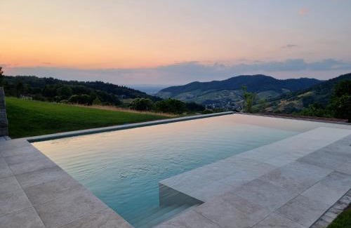 Buehlertal Casa | Haus am Berg mit Wellnessbereich, Bar und Panorama
