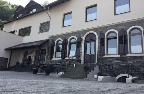 Bernkastel Apartamento | Haus am Hang