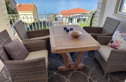 Okrug Gornji Apartamento | Haus am Meer Vino Vino