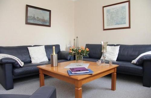 Dornumersiel Apartamento | Haus am See