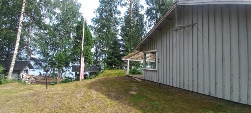 Uukuniemi Apartamento | Haus am Ufer