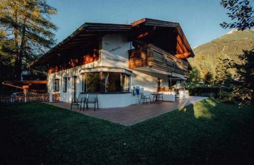 Seefeld in Tirol Apartamento | Haus ANNELIES Top 1 by MoniCare