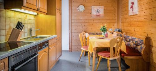 Kartitsch Apartamento | Haus Annemarie Apartments Kartitsch - Hochpustertal