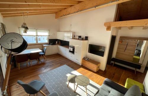 Pettneu am Arlberg Apartamento | Haus Anton lebt