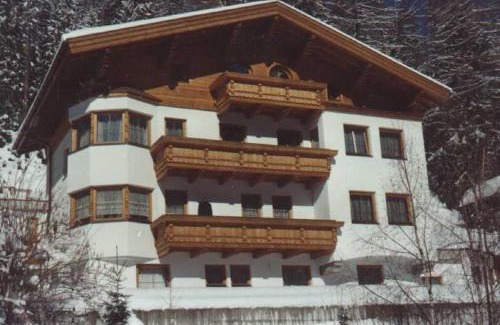 Sankt Anton am Arlberg Apartamento | Haus Anton Schranz