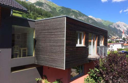 Pettneu am Arlberg Apartamento | Haus Arosa