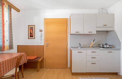 Valdaora di Sopra Apartamento | Haus Aue - Apartamento 2 con balcón, vistas a la montaña y Wi-Fi